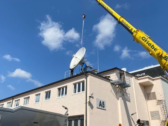 News Eine Schuessel geht auf Reisen